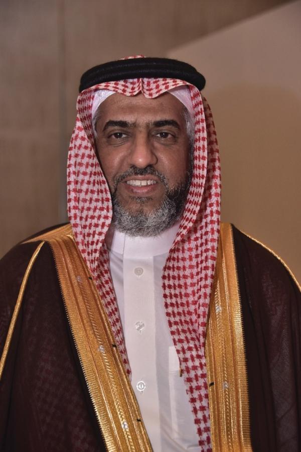 800 متدرب على مكافحة التسربات الزيتية