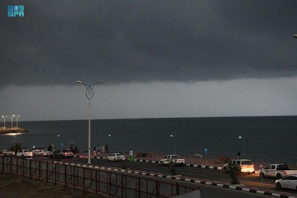 أمطار رعدية على جازان حتى الـ 8 مساءً