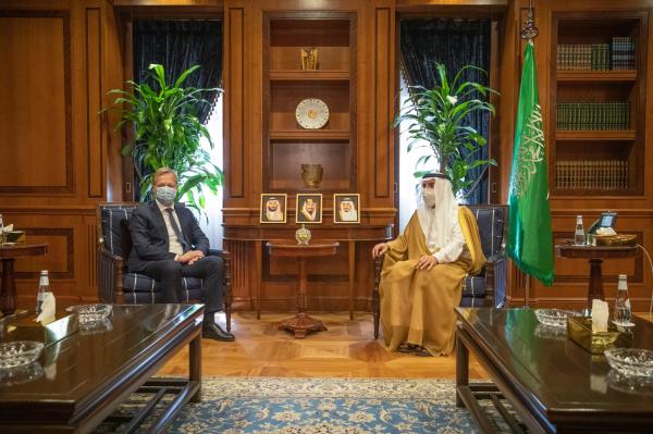 المملكة تستعرض جهودها في إحلال السلام بالمنطقة 