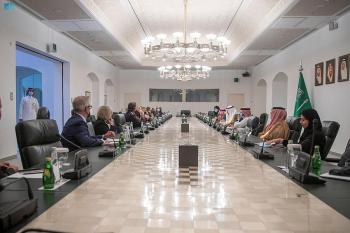«الجبير» يبحث الفرص الاستثمارية مع رجال أعمال أمريكيين 