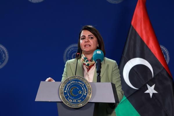 وزيرة الخارجية الليبية تحذر من حرب أهلية