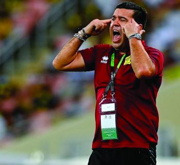 كونترا يبحث عن وديات بعد تأجيل الهلال