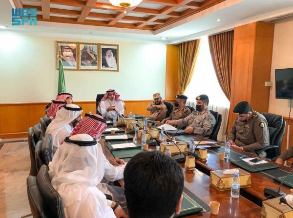«السحيمي» يرأس اجتماع لجنة الدفاع المدني الفرعية بينبع