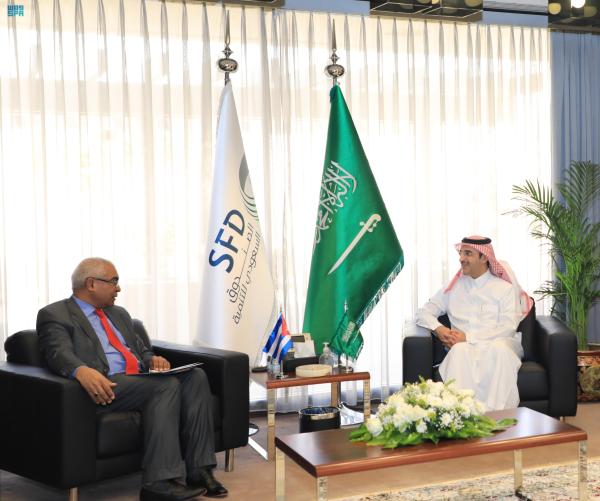 السفير الكوبي يشيد بجهود المملكة التنموية 