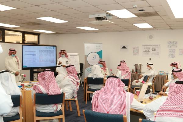 33 مدير مدرسة مستفيدا من «إدارة الأداء الوظيفي»