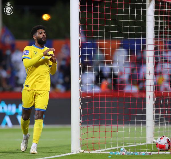 بين الشباب والنصر.. نوفمبر محايد!