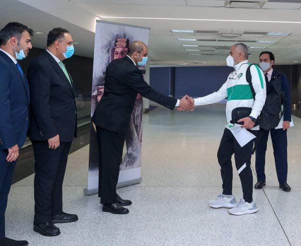 الأخضر.. يبدأ خلف الأقفال