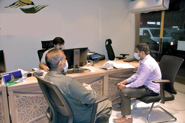 مواطنون: الشركات تحاول تعويض خسائر «كورونا»