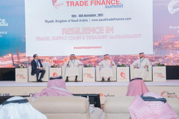 «الاستيراد والتصدير» يوقع اتفاقيات مع 3 بنوك بـ118.5 مليون دولار