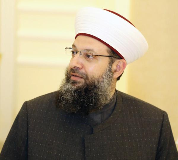 أداء الحكومة في الأزمة مع المملكة مخجل