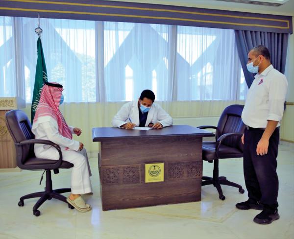 أمير الشرقية: الدولة حريصة على تطوير القطاع الصحي