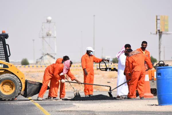 صيانة سلفتة الشوارع بالقيصومة