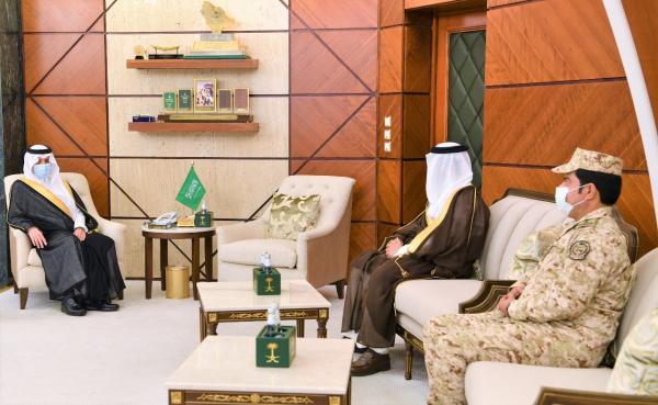 أمير الشرقية يستقبل أمير الفوج الحادي عشر
