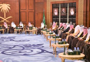 أمير الشرقية في «مجلس الاثنينية» : سعيد بعودة التجمعات بتدرج وحذر
