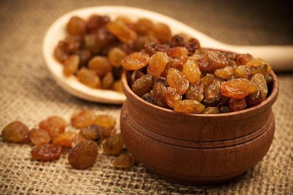 مركبات الفلافونويد في الزبيب مضادة للأكسدة