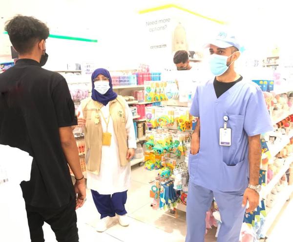 إغلاق 5 منشآت مخالفة للاحترازات بجدة