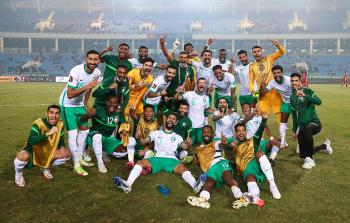 الصقور تقترب من المونديال السادس