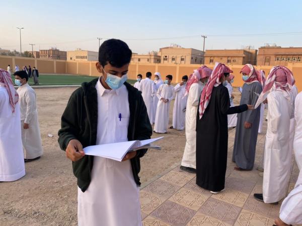طلبة حفر الباطن: «مذاق خاص» للامتحان الحضوري