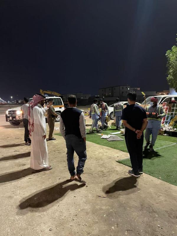 مصادرة 7 طن من الخضروات والفاكهة غرب الدمام