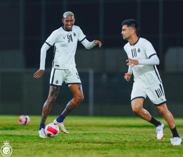 تاليسكا يطمئن النصراويين