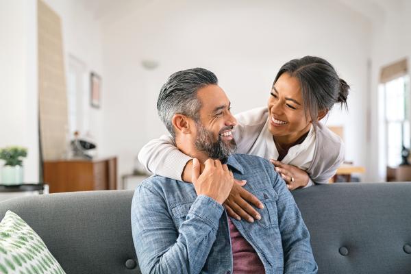 التنازلات المتكافئة ترفع مستوى الرضا بين الزوجين