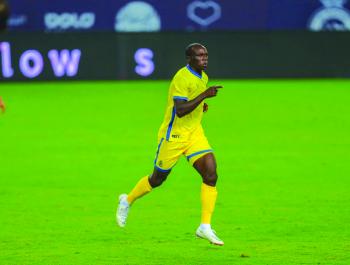 الرائد فرصة النصر لإيقاف النزيف