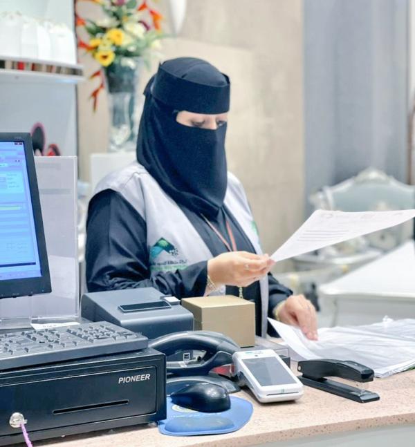 22 محلاً تجارياً مخالفاً للإجراءات الاحترازية برفحاء