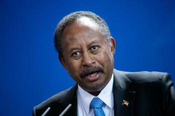 الجيش السوداني يعتزم إعادة «حمدوك» إلى منصبه