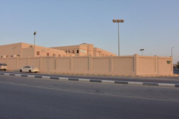 الدمام.. عودة الطلبة تدفع بأزمة «المدارس المتعثرة» للواجهة
