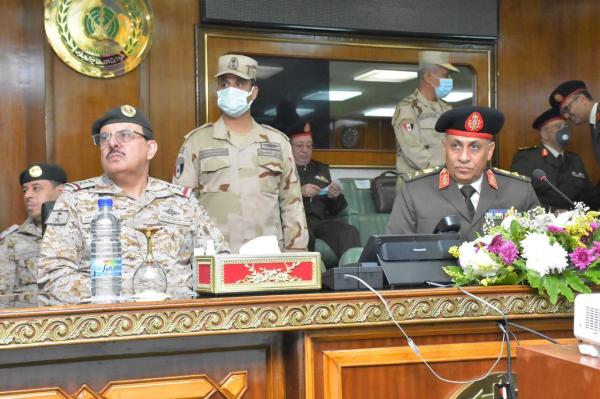 «العمرو» يزور قوات الدفاع الجوي المصرية