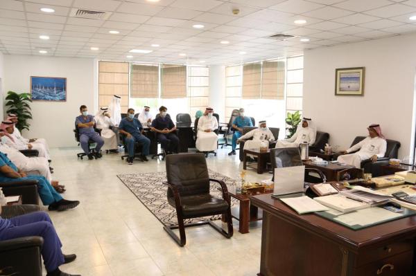«إشراف الفروع الإيوائية» يكرم مدير التأهيل الشامل بالأحساء