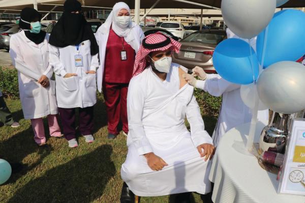 مستشفى الملك فهد بالهفوف يحتفل بالأيام العالمية