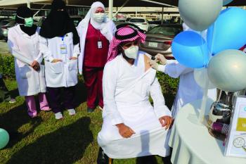 مستشفى الملك فهد بالهفوف يحتفل بالأيام العالمية