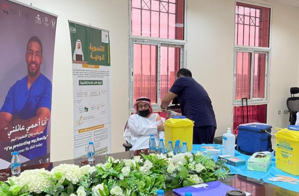 حملة تطعيم ضد الإنفلونزا بـ«عمل الخبر»