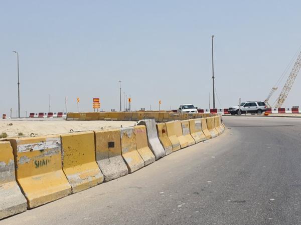 «ميدان صفوى».. حواجز ومتاهات لقائدي المركبات