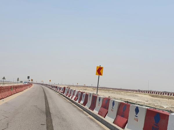 «ميدان صفوى».. حواجز ومتاهات لقائدي المركبات