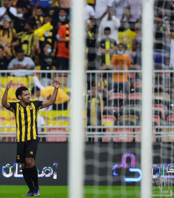 الاتحاد يسترد الصدارة