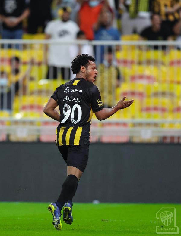 الاتحاد يسترد الصدارة
