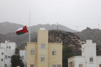 عمان تعلق دخول القادمين من 7 دول بجنوب أفريقيا بسبب متحور كورونا