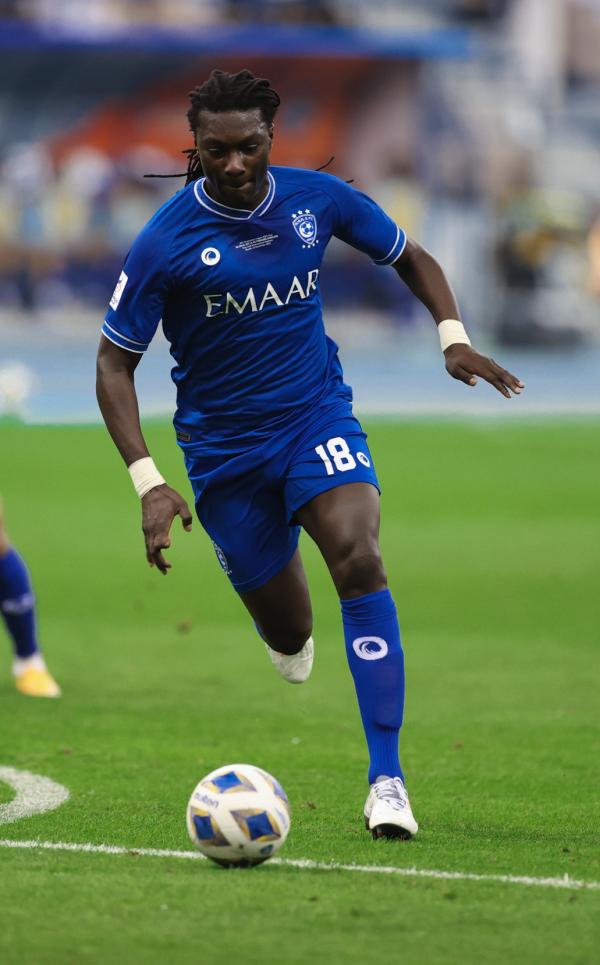 أبها يصطدم بالهلال المنتشي