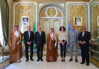 وزير الخارجية يستعرض العلاقات السعودية الأرجنتينية مع «نعمة» و«تايانا»