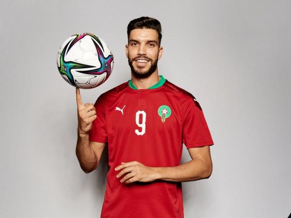 أزارو: نطمح بخطف اللقب
