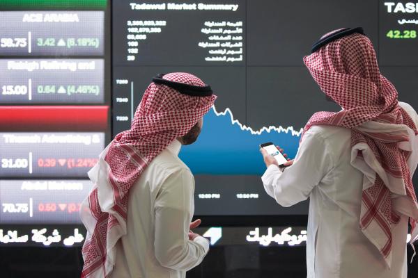 مؤشر سوق الأسهم يغلق مرتفعا