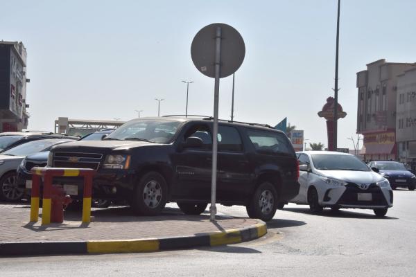 وقوف المركبات على الأرصفة