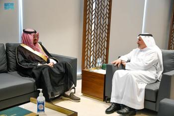 الربيعة يبحث الشؤون الإنسانية مع سفير البحرين والمدير الإقليمي لـ «الأغذية العالمي»