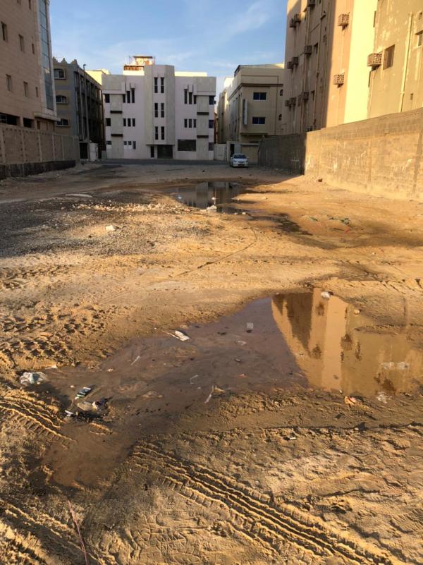 انفجار أنبوب مياه بالخبر