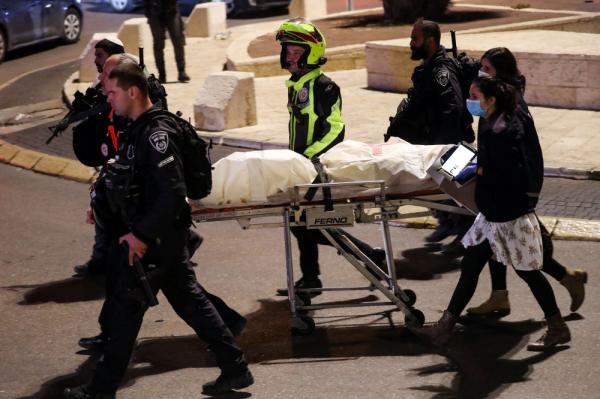 قوات الاحتلال تعتقل 4 فلسطينيين برام الله