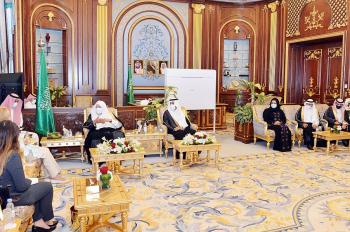 رئيس الشورى يبحث تعزيز التعاون مع رئيسة بعثة الولايات المتحدة