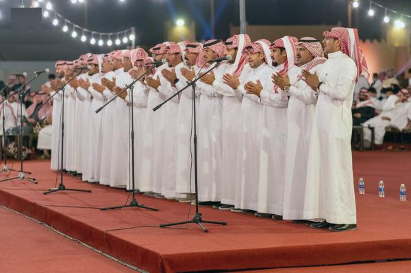 «خلّوها».. وجهة هواة الشعر والتراث من زوار موسم الرياض