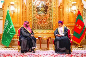 ولي العهد في برقية لسلطان عمان: مباحثاتنا أكدت الرغبة بتعميق التعاون